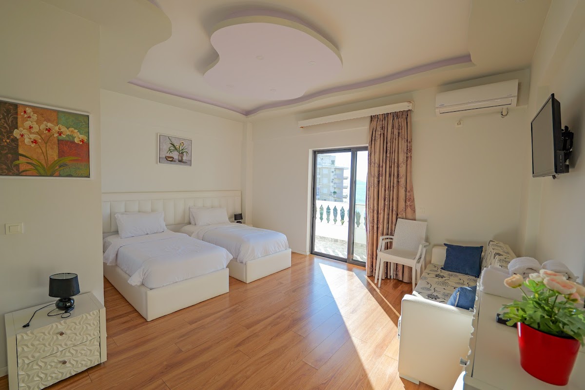 Hotel Iliria photo 4