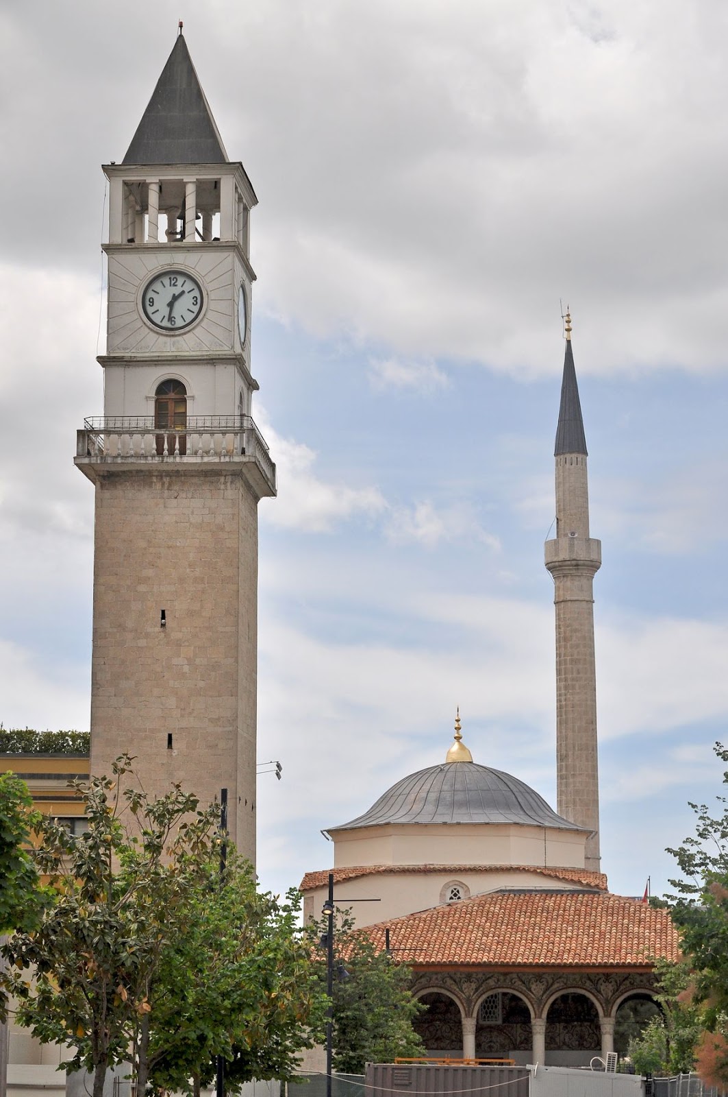 Skanderbeg Square photo 4