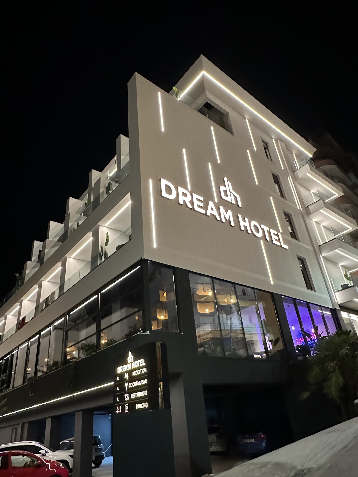 COCKTAIL DREAMS