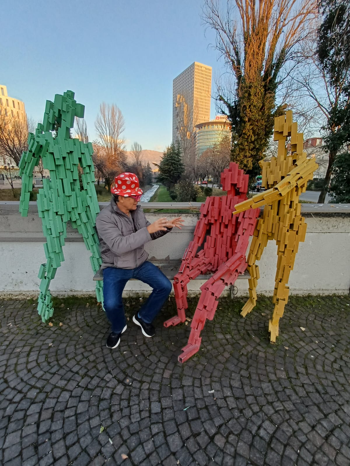 Statues photo 2