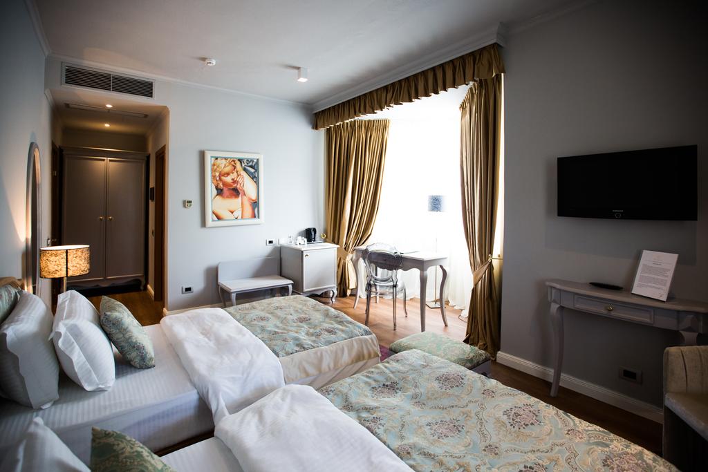 Classic Hotel Tirana photo 2