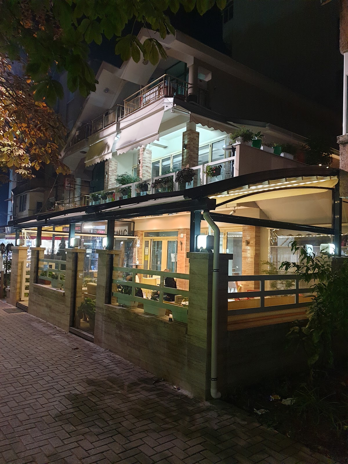 "Tushi" Bar & Pastry Shop photo 3
