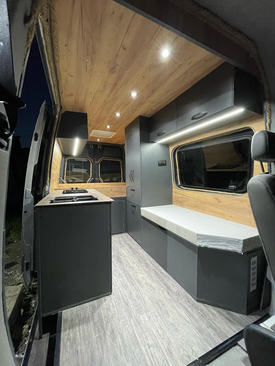 Camper Kosova — Hotele & Akomodim në Drenas