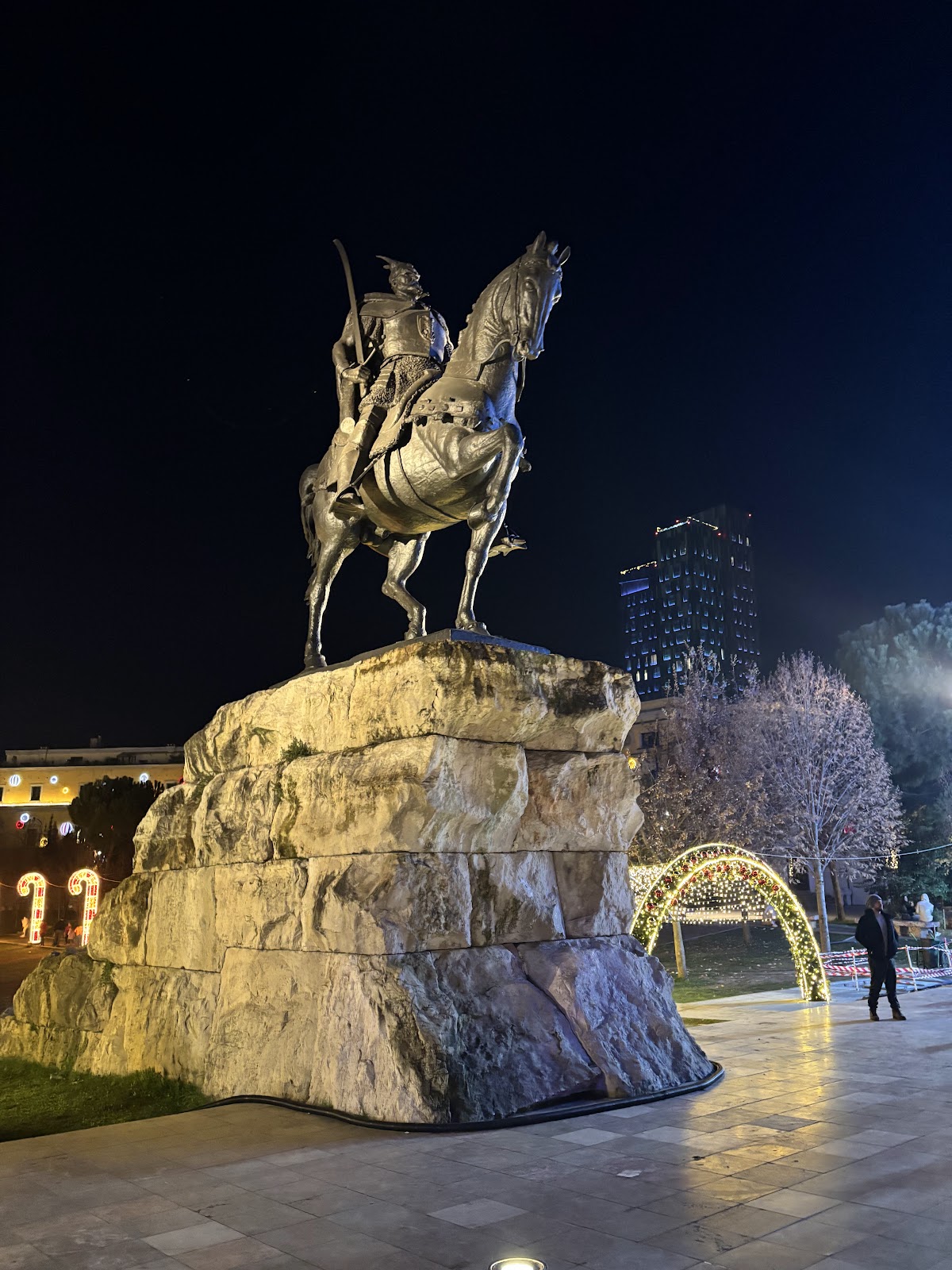 Skanderbeg Square photo 5