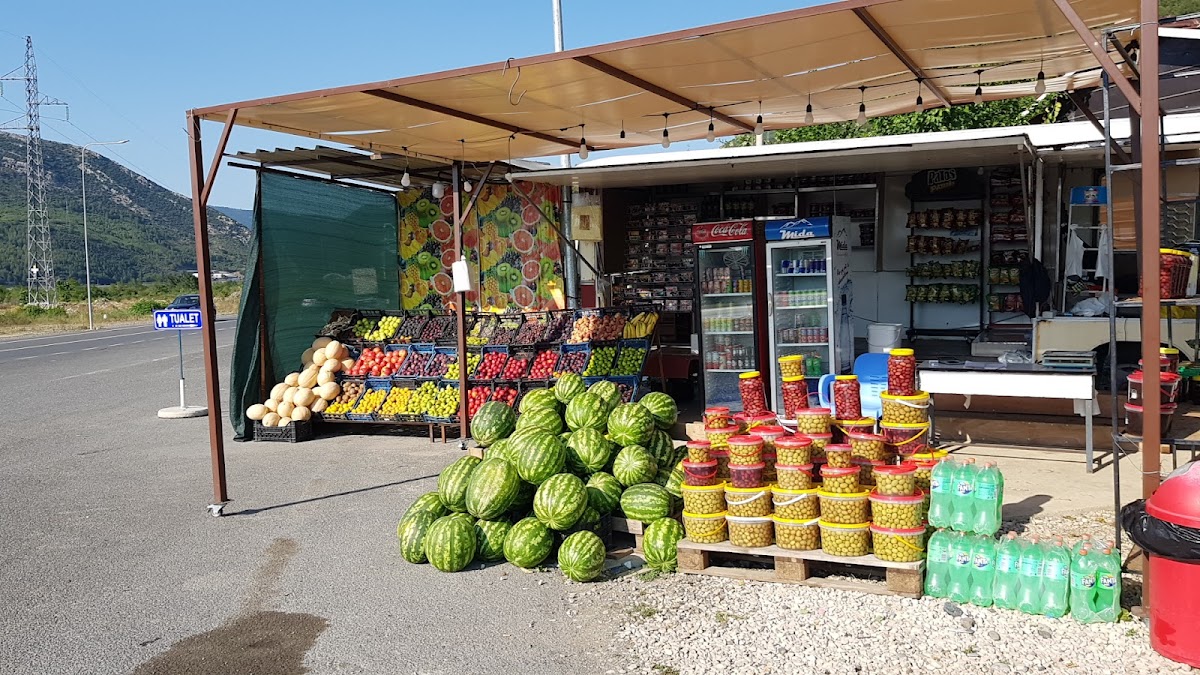 Fruta Perime..Mani i kuvenit Bar Tualet photo 3