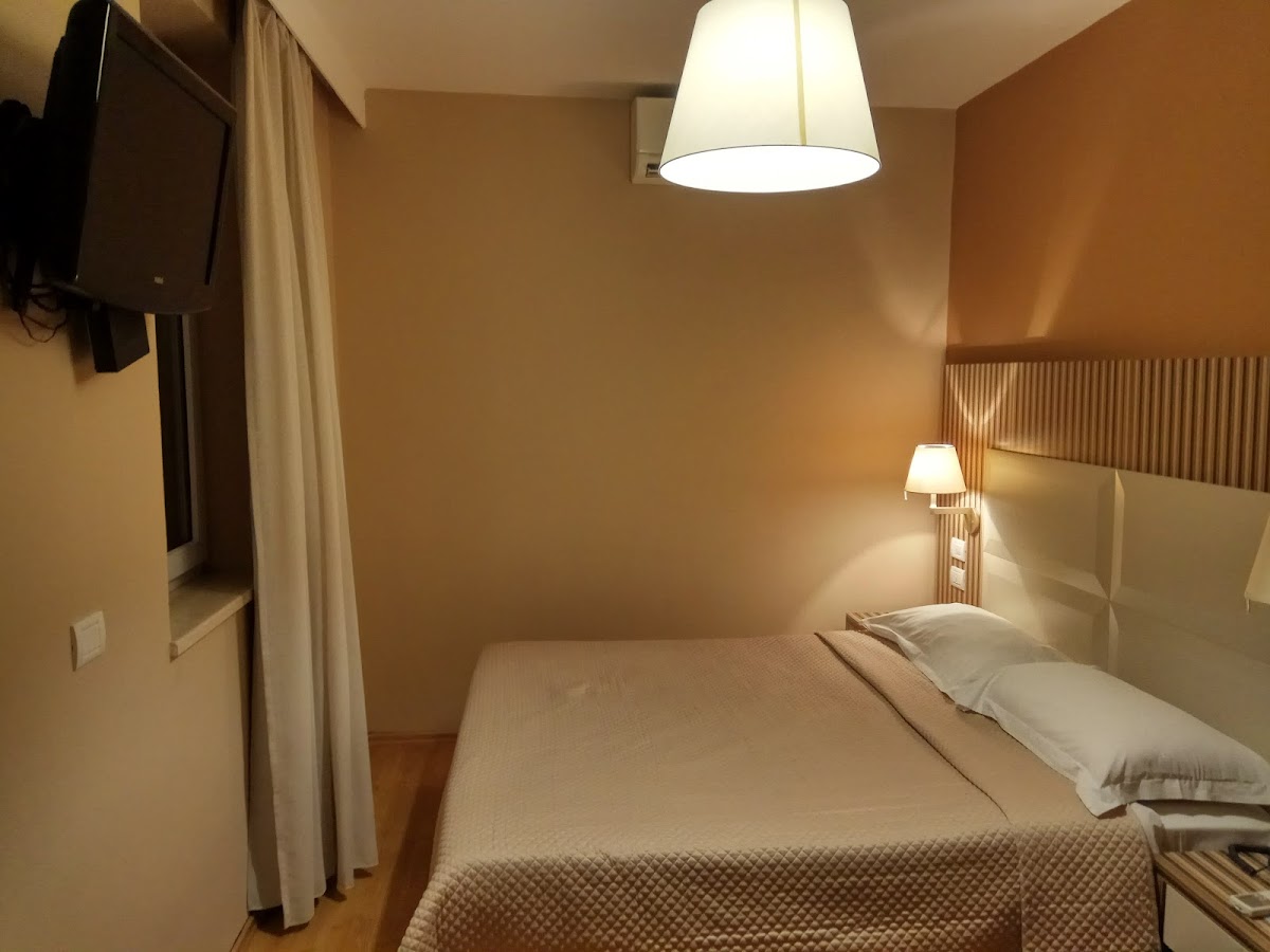 Hotel Vila 60 - Tirana photo 2