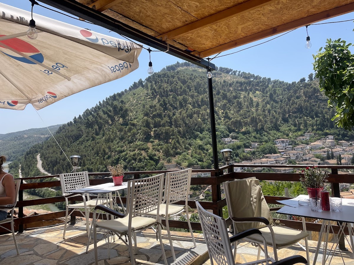 Bar Restorant Veranda Mangalem photo 3