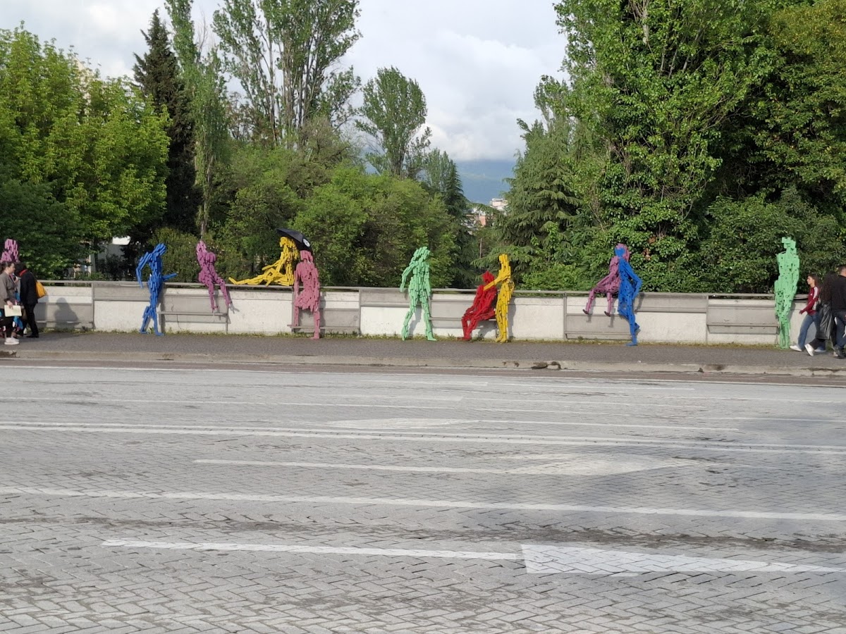 Modern art "steel people" photo 4