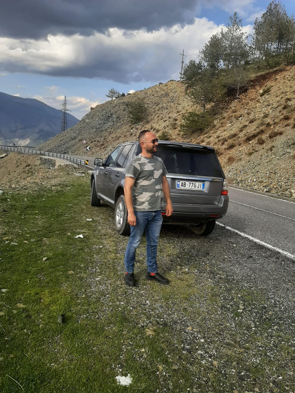 Kafazi i Dashurisë photo 2