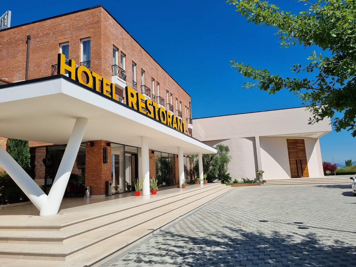 "Albulena" Hotel Restaurant photo 3