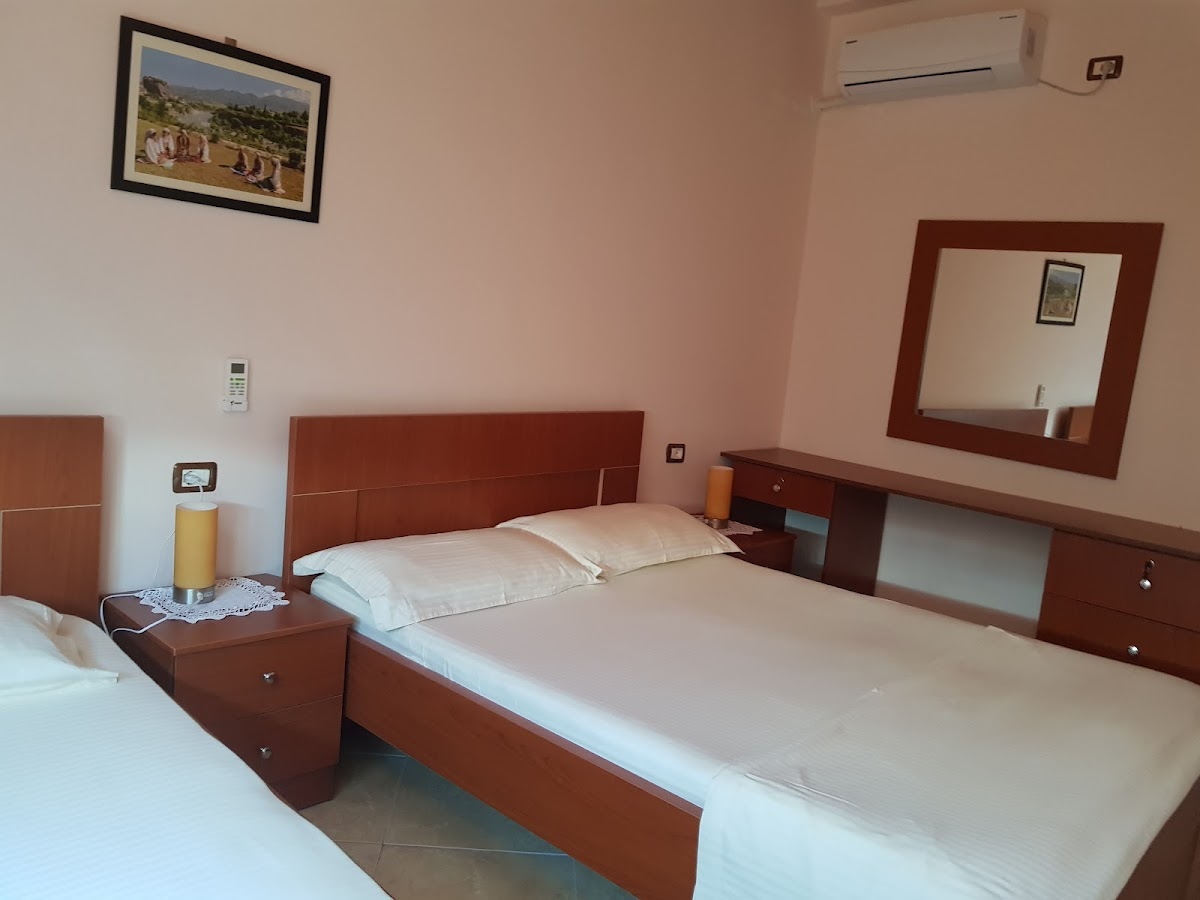 Ilir Guest House 1 photo 3