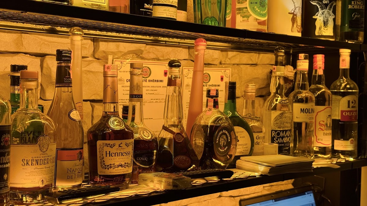 Lounge Bar Amel - Përmet photo 3