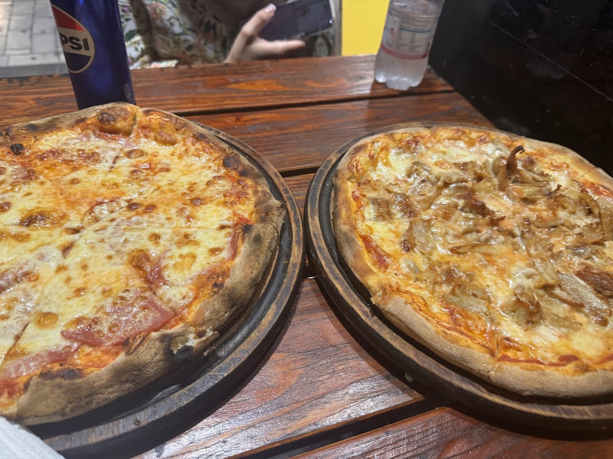 Medina Pizza Halal photo 2