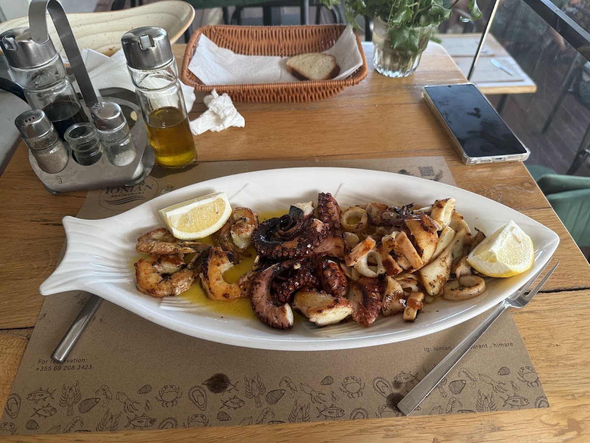 Ionian Restaurant Himare photo 2