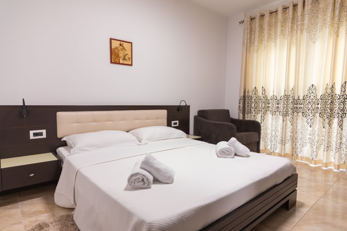 Hotel Pirro Vlore photo 2