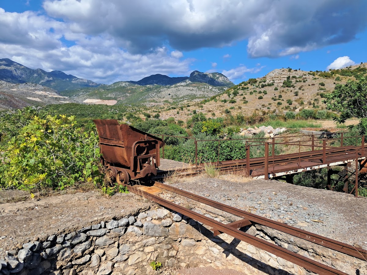Factory photo 2