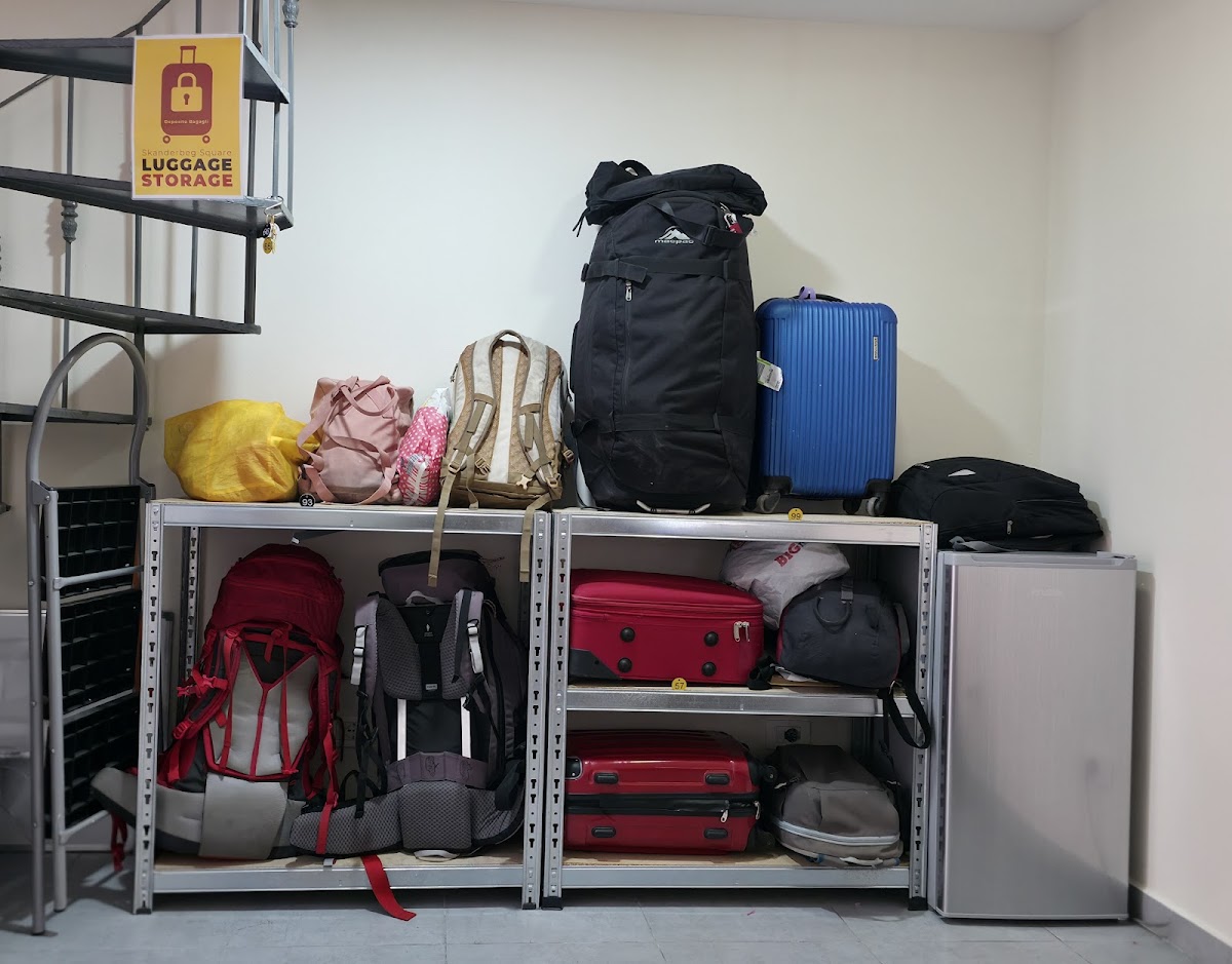 Luggage Storage Tirana Skanderbeg photo 2