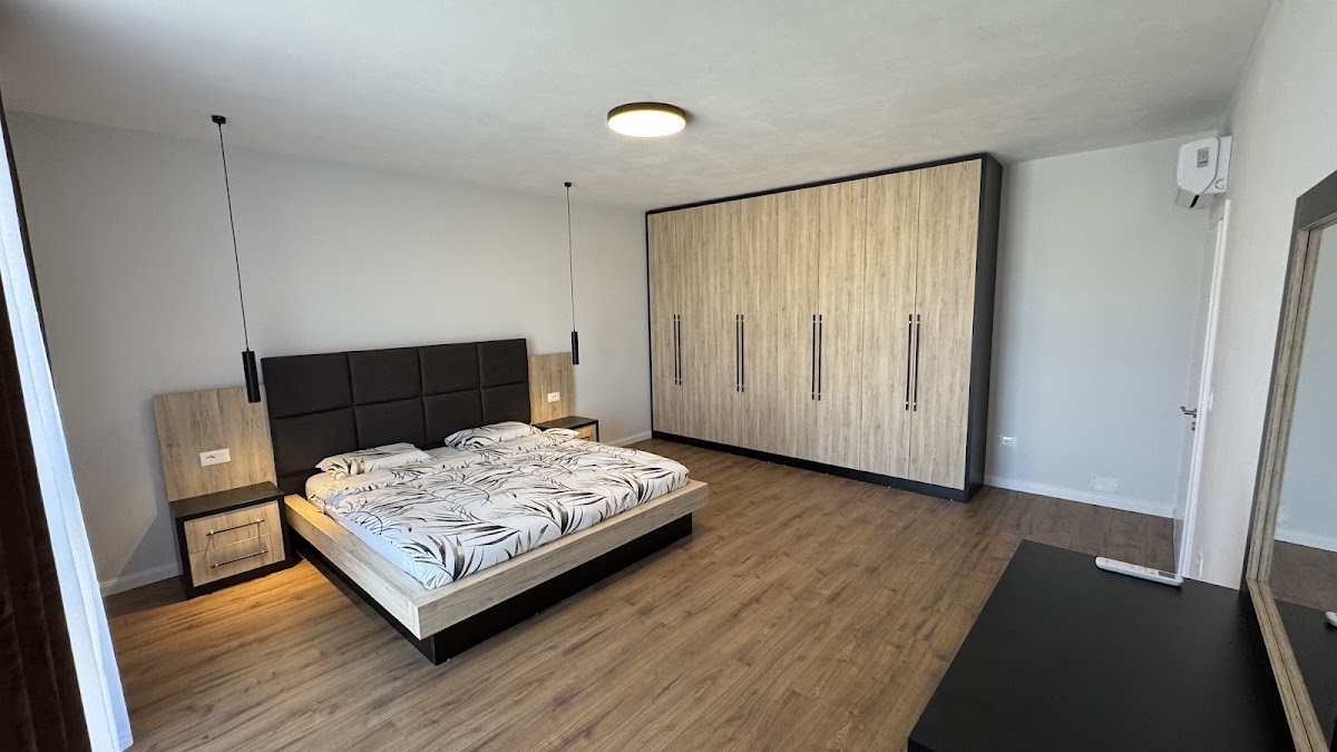 Eden House photo 2