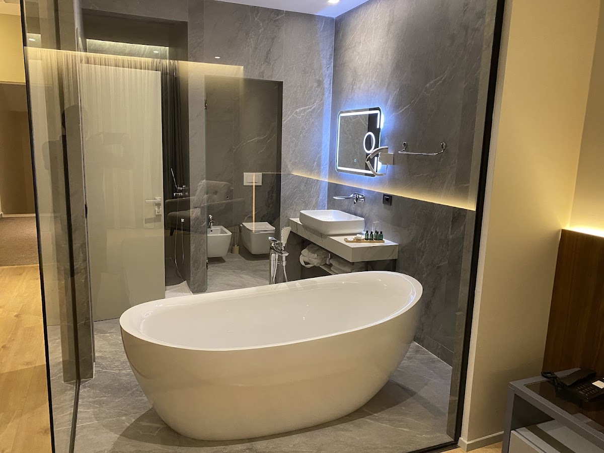 Fiore Hotel photo 4