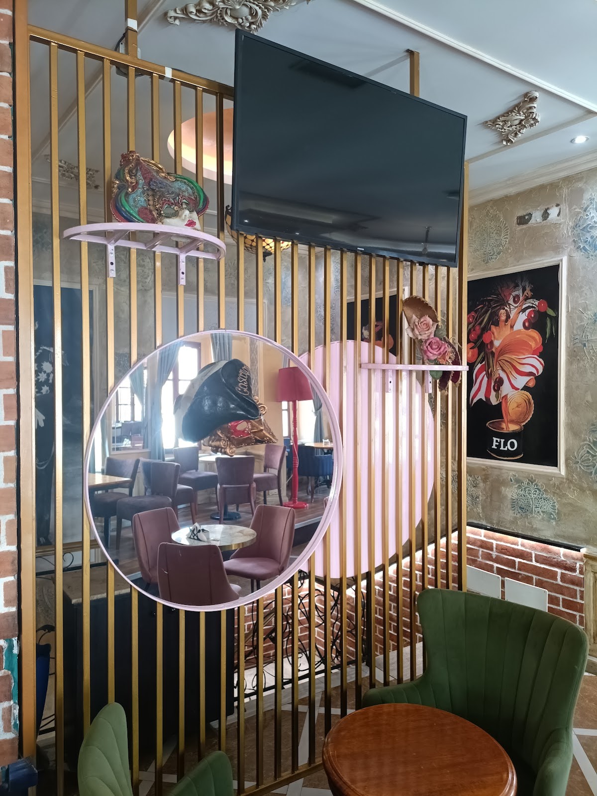 Cafe Flo