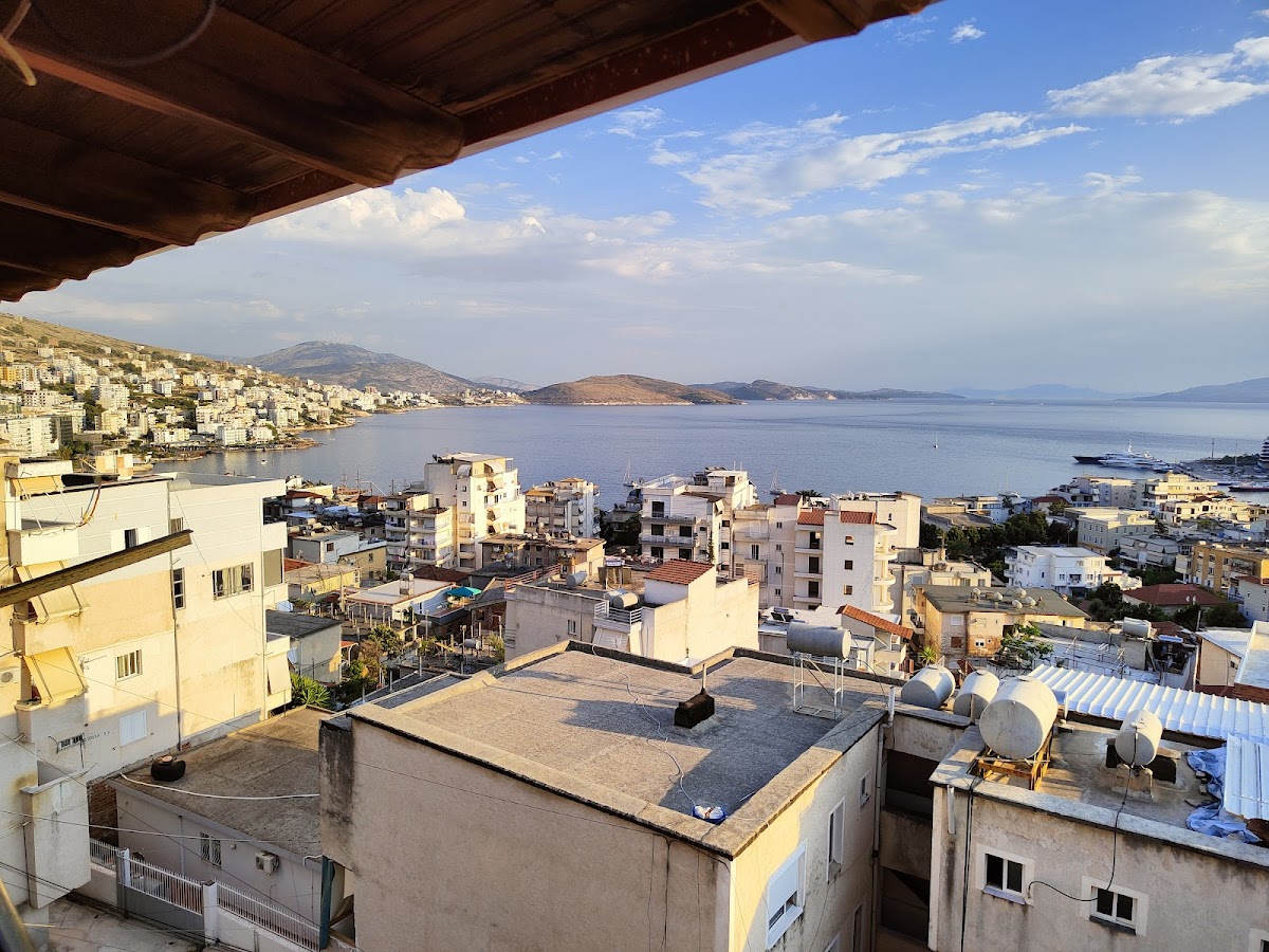 Ideal ApartHotel Saranda photo 3