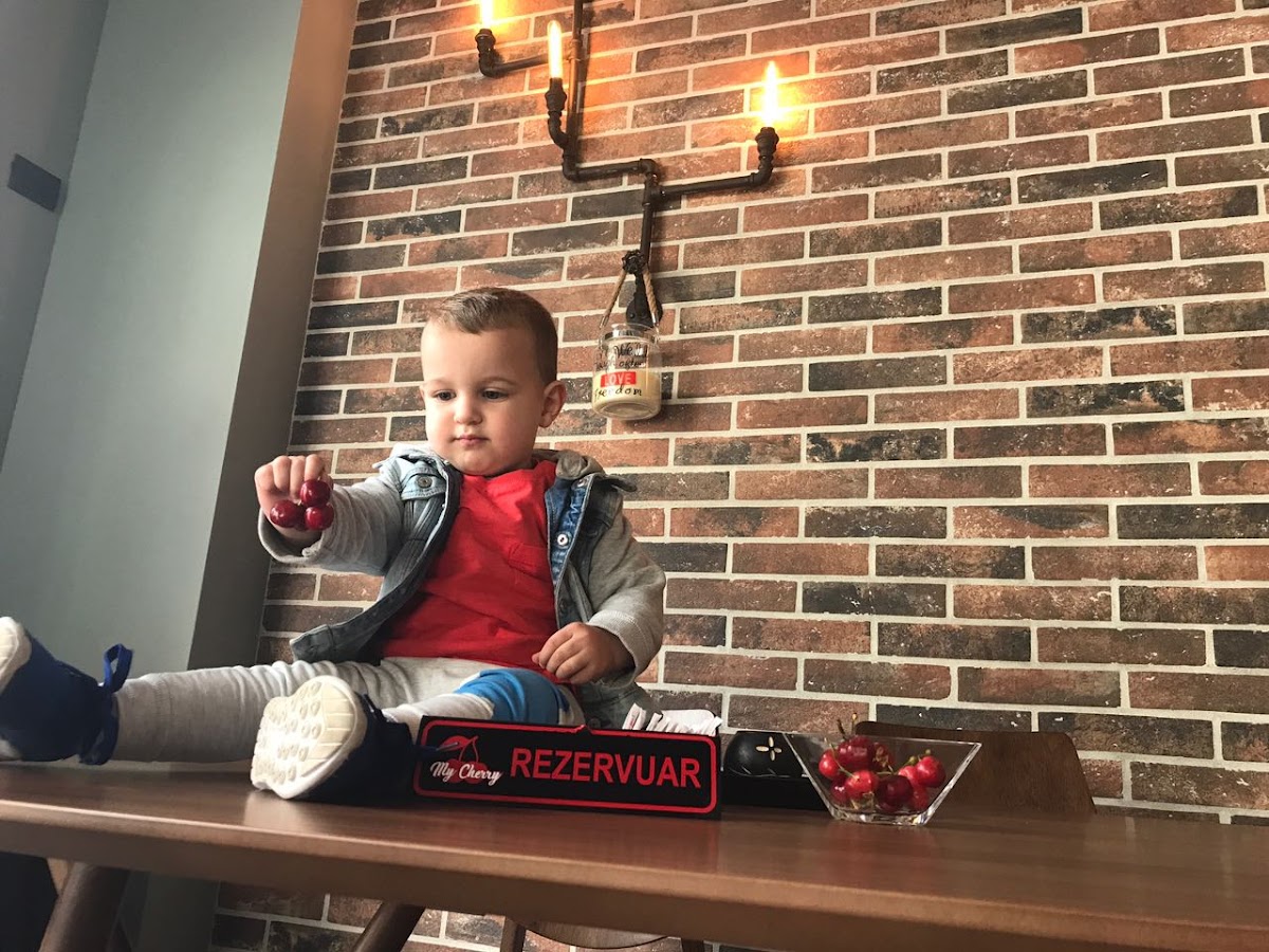 My Cherry Bar & Pizza photo 3