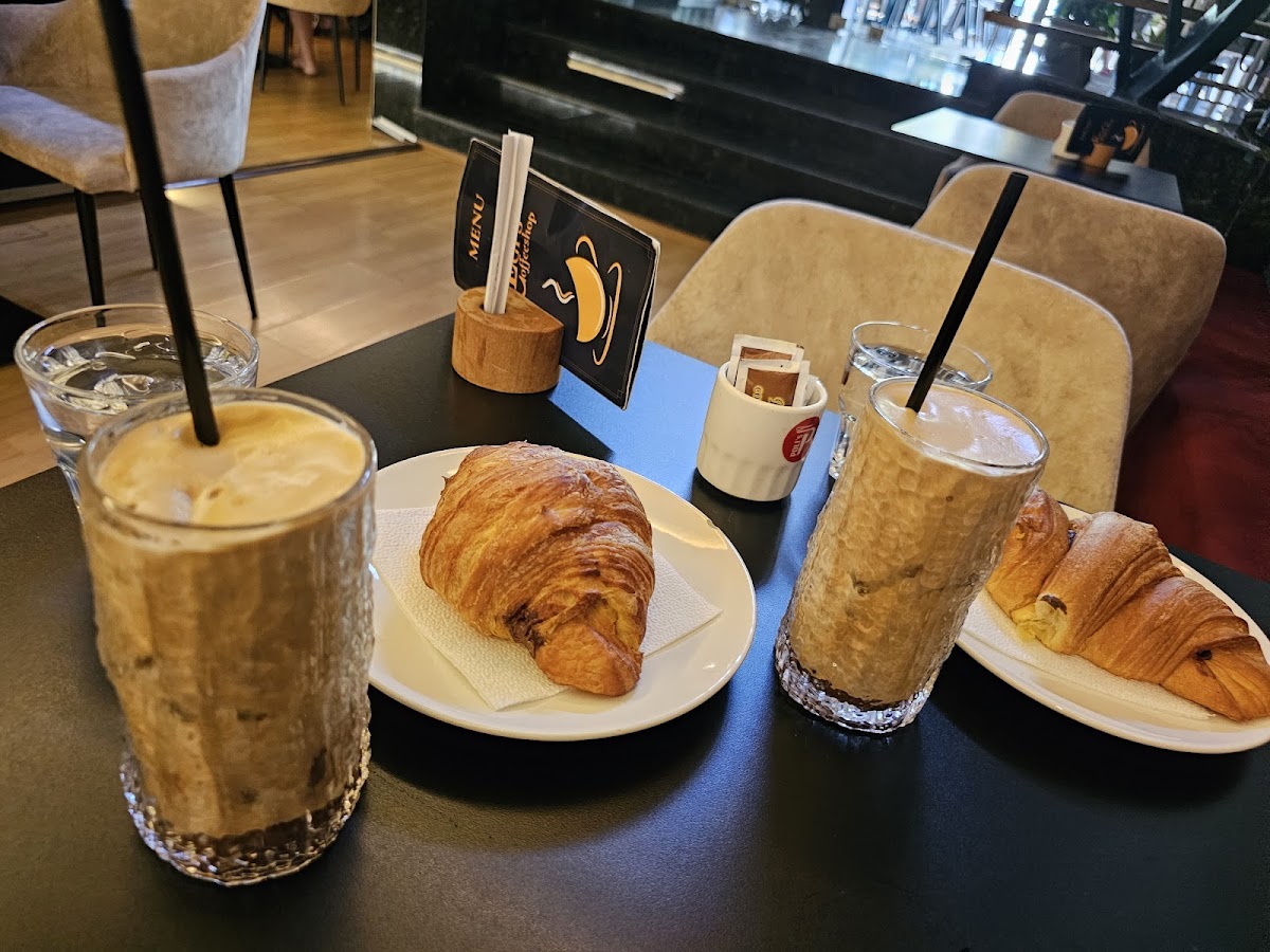 Egi's Coffee Shop photo 2
