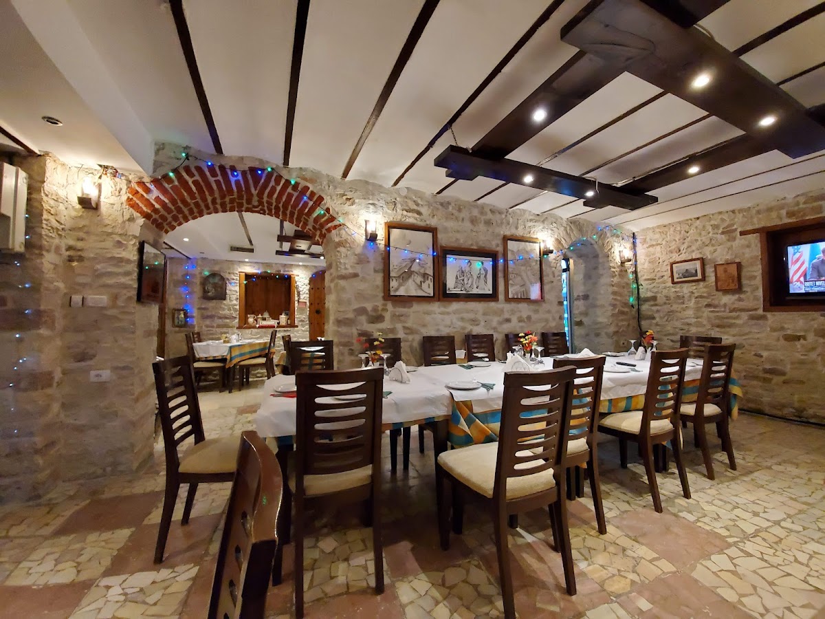 Restaurant-Pizzeri "Kashah"