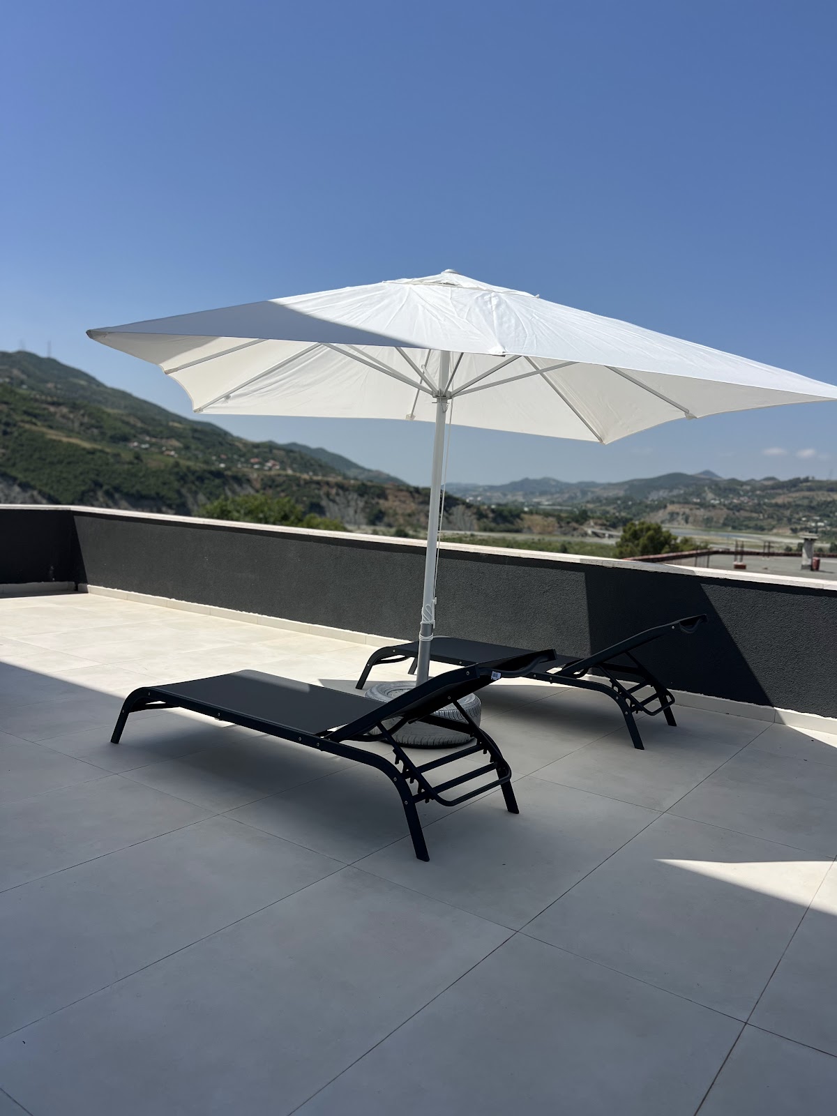 Home DeLuis photo 2