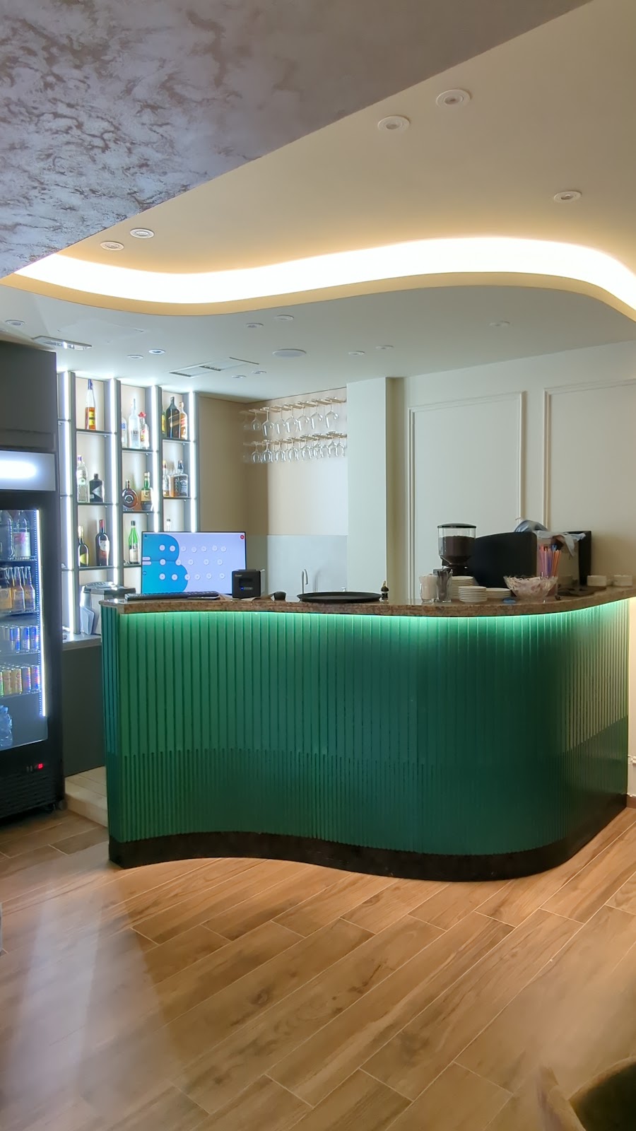 Bar caffe milano photo 3