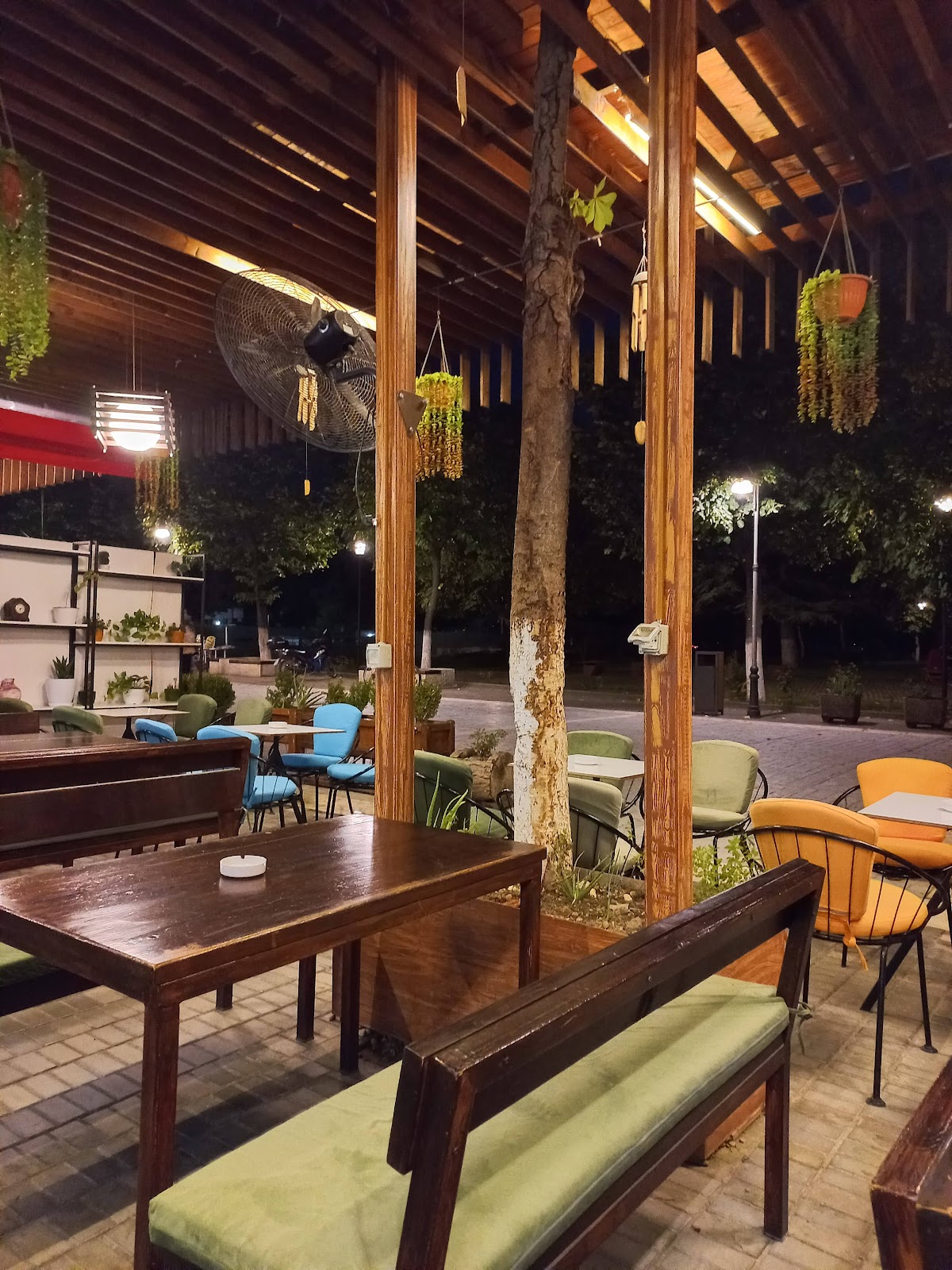 Bar Te Albani