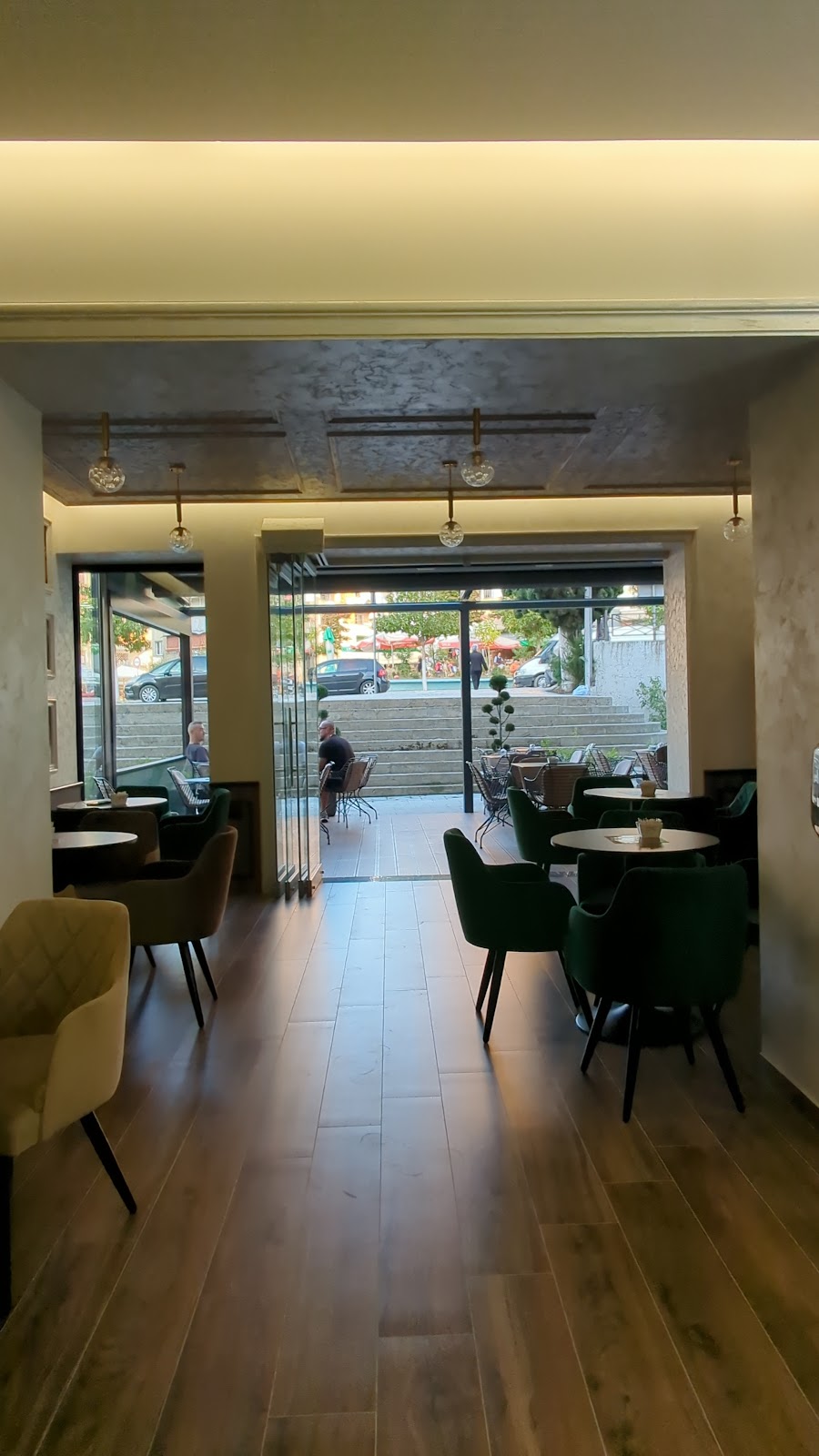 Bar caffe milano photo 5