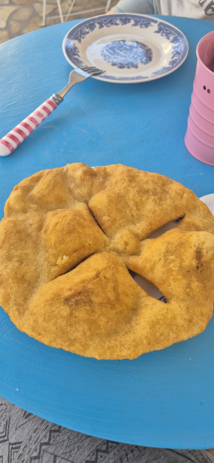 Eleni’s Country Breakfast & Boutique photo 4