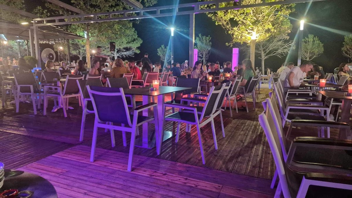 Mojo Cocktails Bar
