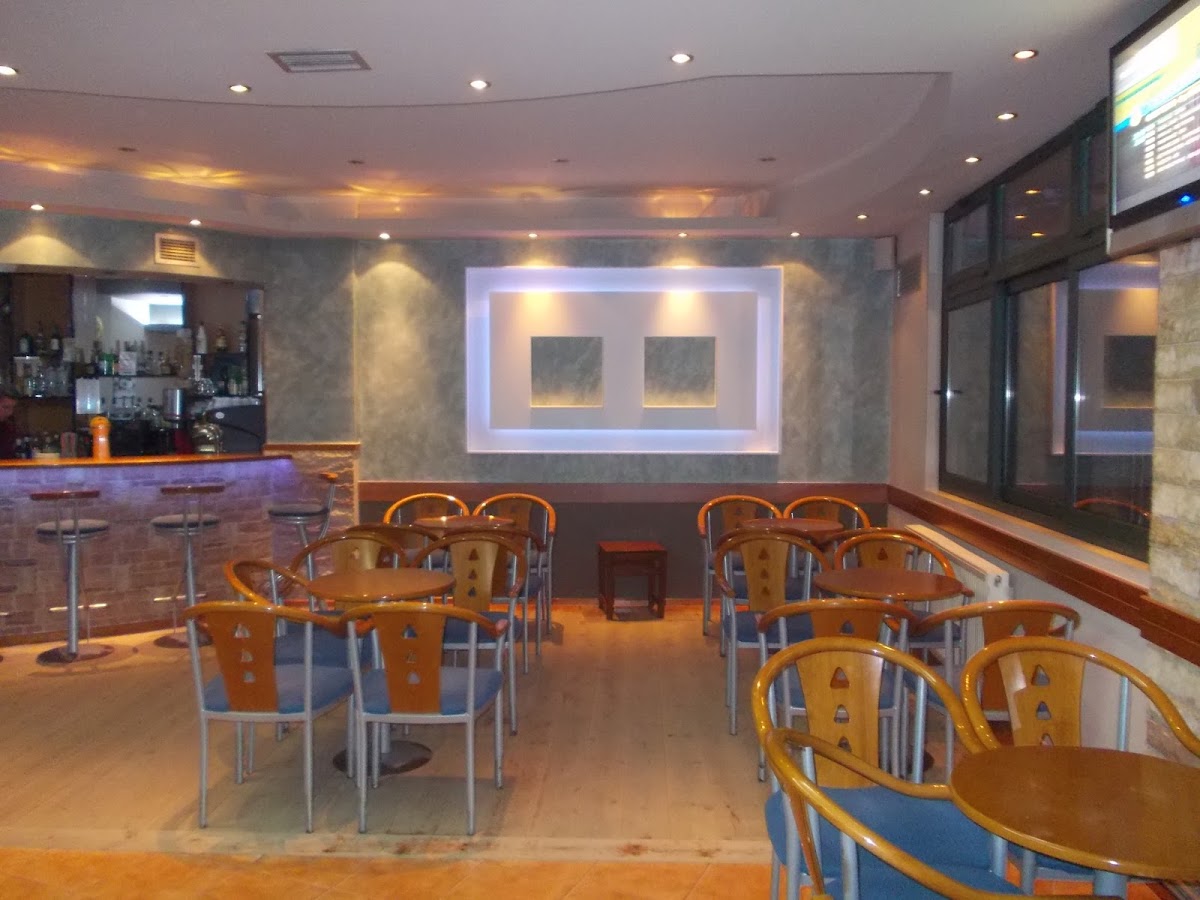 ΚΑΦΕ ΠΕΤΡΙΝΟ (KAFE PETRINO)
