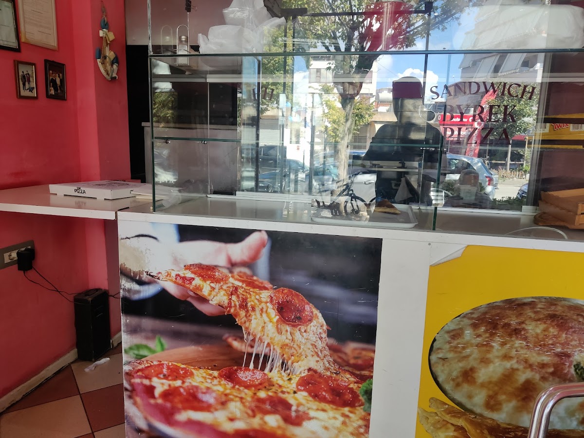 Pizza sanduic byrek photo 3