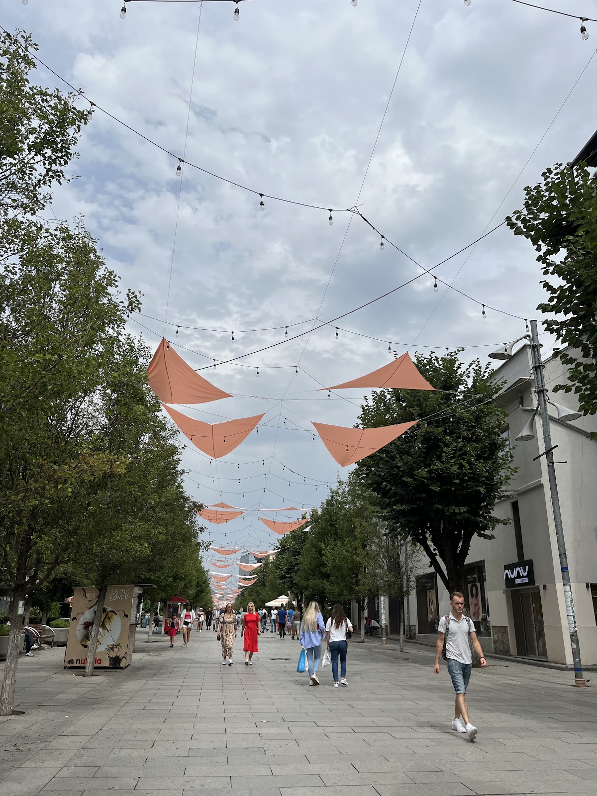 Skanderbeg Square — Atraksione në Prishtinë — photo 5