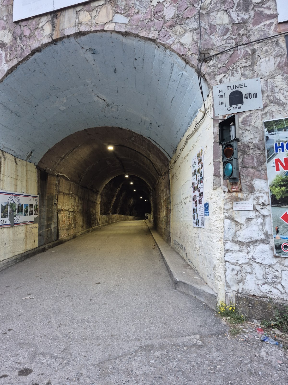 Komani Lake Tunel photo 3