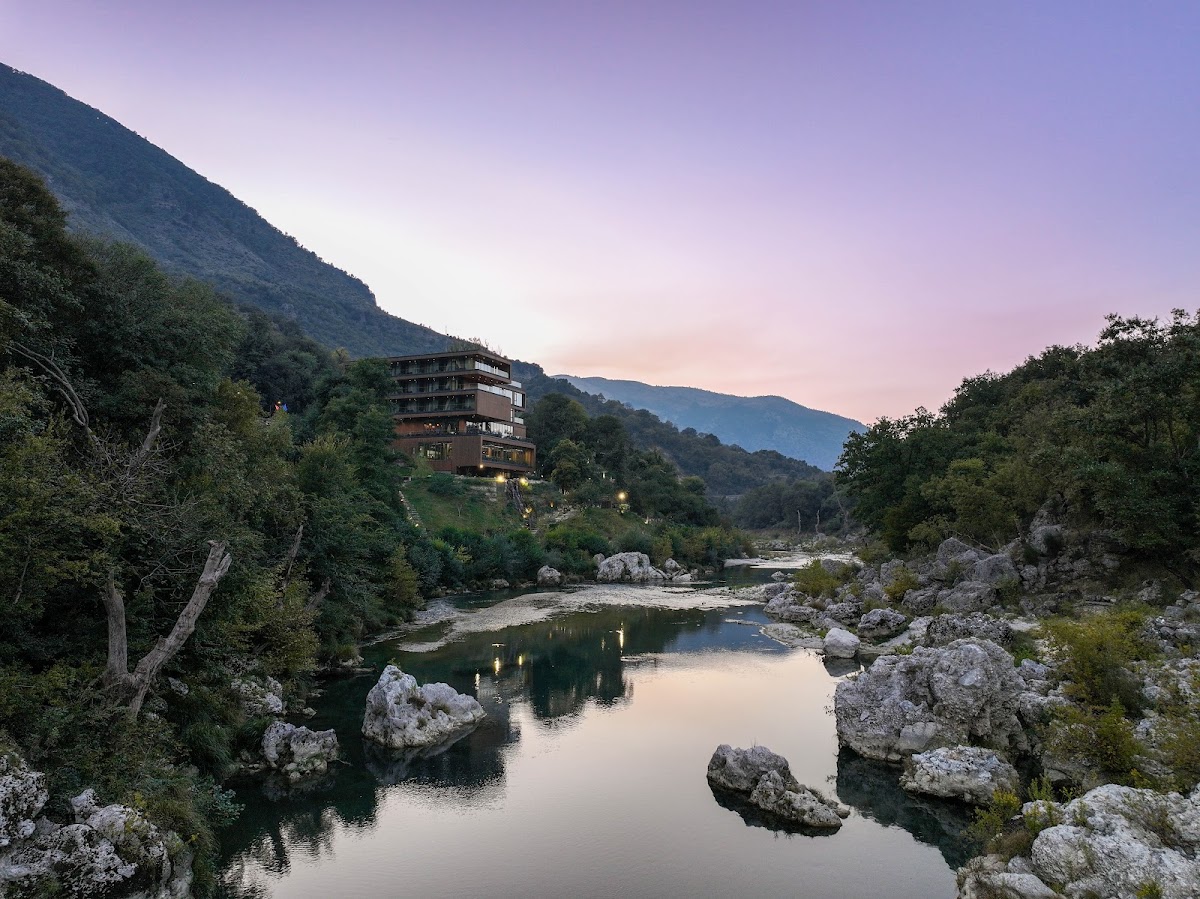 Hotel Uji Ftohte Tepelene photo 5