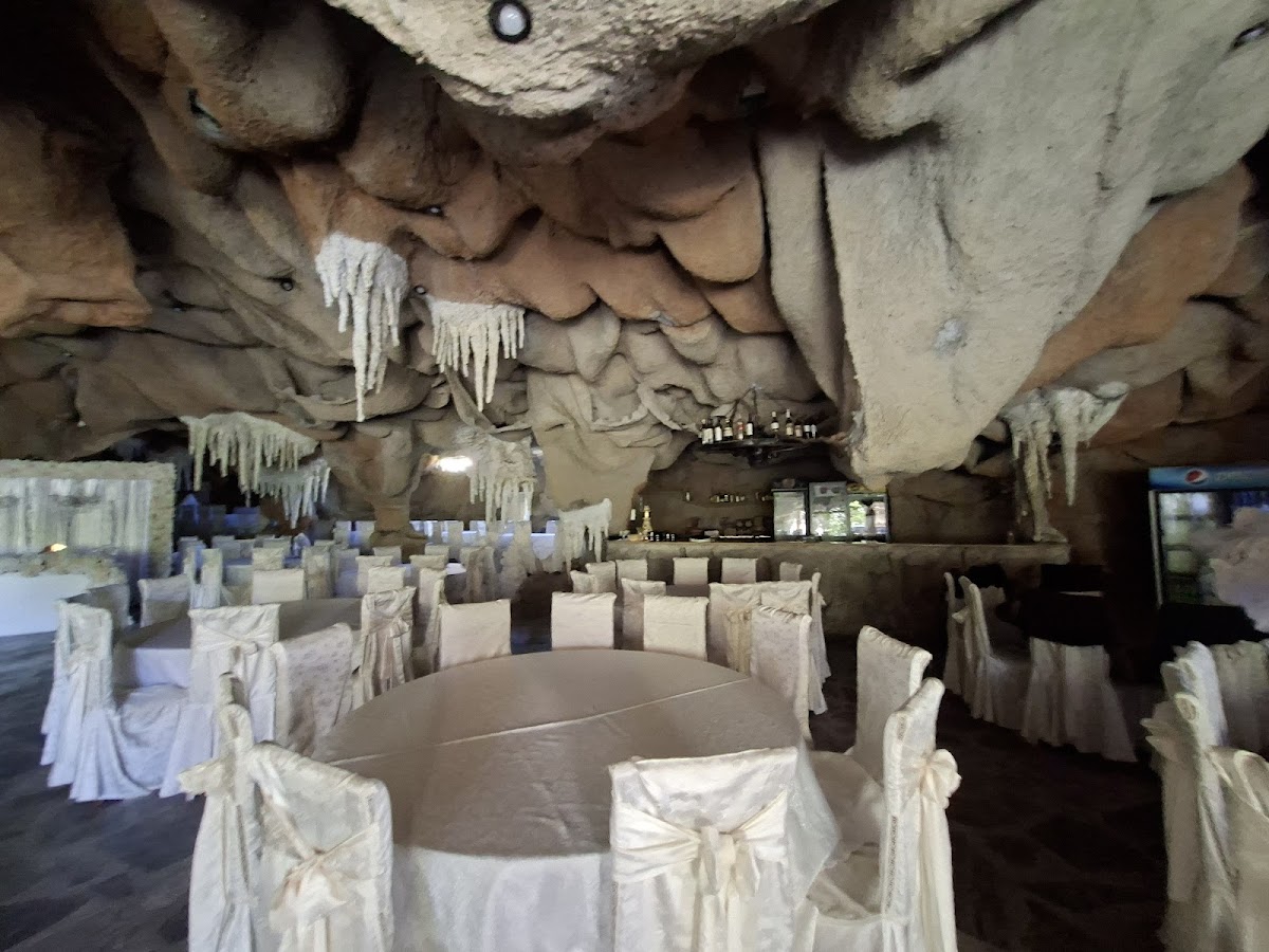 Kompleksi Dea — Restorante në Shkodër — photo 3