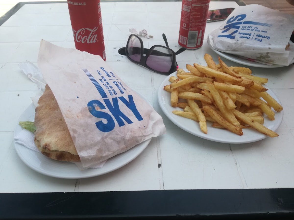 Sky 2 Fast Food photo 4