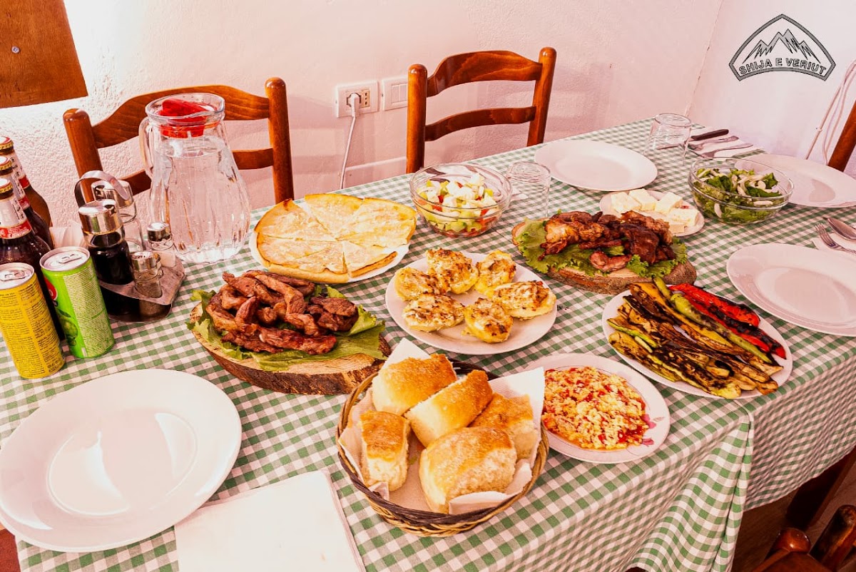 N'konak Guesthouse Pukë photo 5