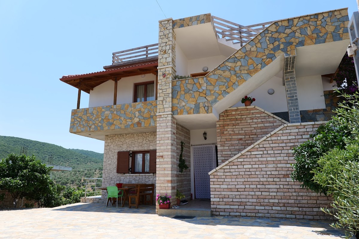 Pëllumb Apartments