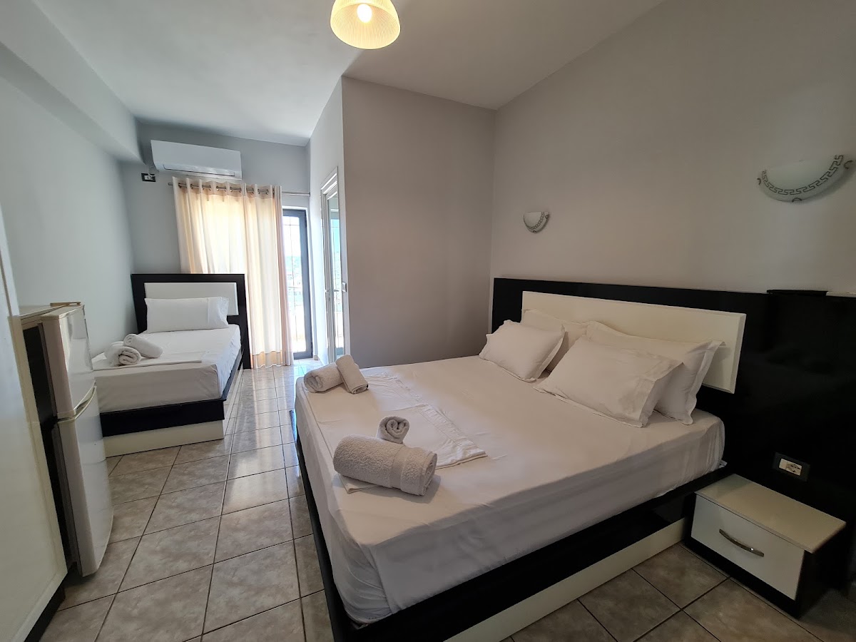 Hotel Ardiani photo 2