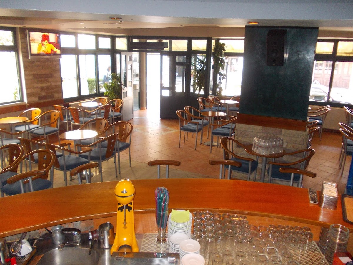 ΚΑΦΕ ΠΕΤΡΙΝΟ (KAFE PETRINO) photo 5
