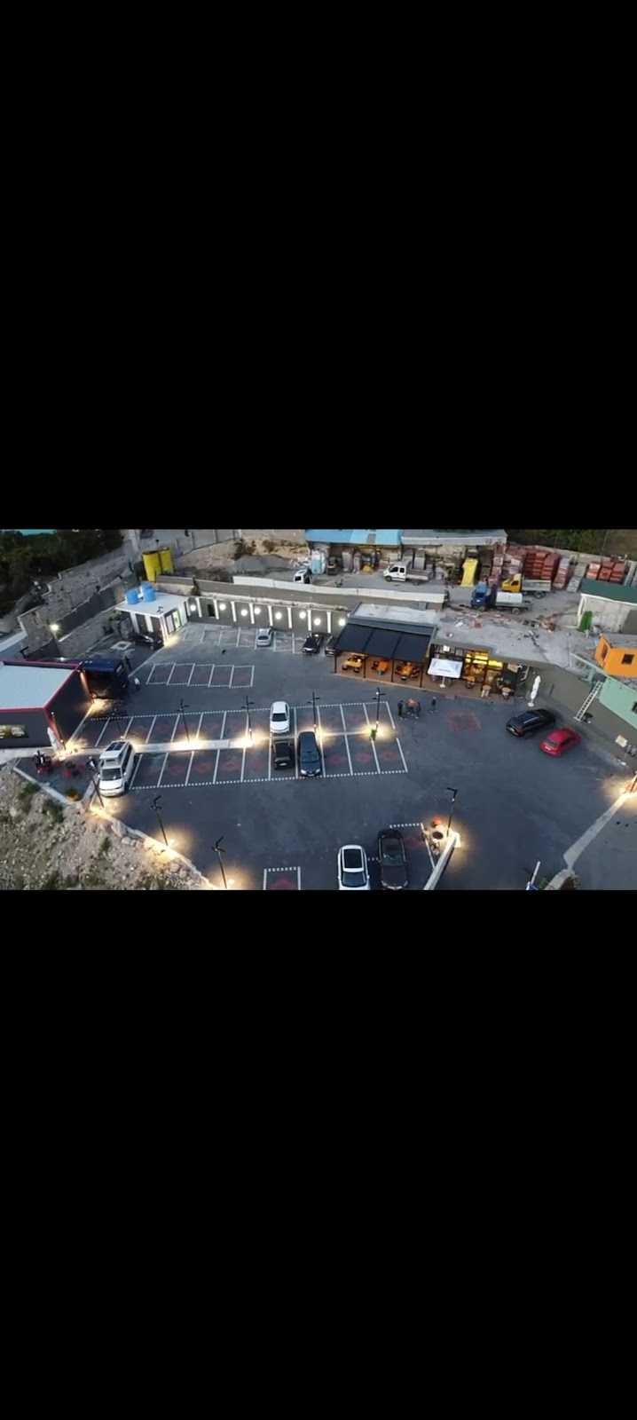 Hysen Park Krujë Bar Restaurant photo 5