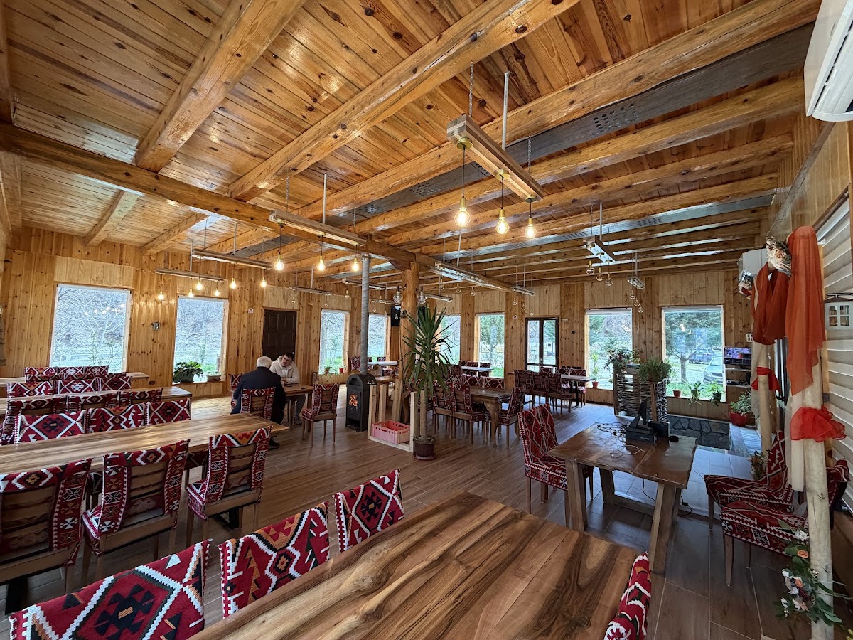 ALPINE VANAT Bar-Restorant-Hotel photo 2