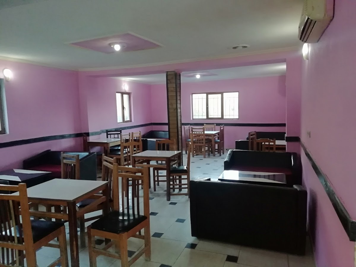 Bar Kafe ELI FISHTI photo 3