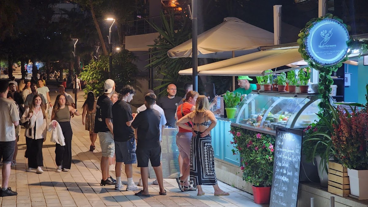 NutriGreens Salad Bar Sarande photo 3