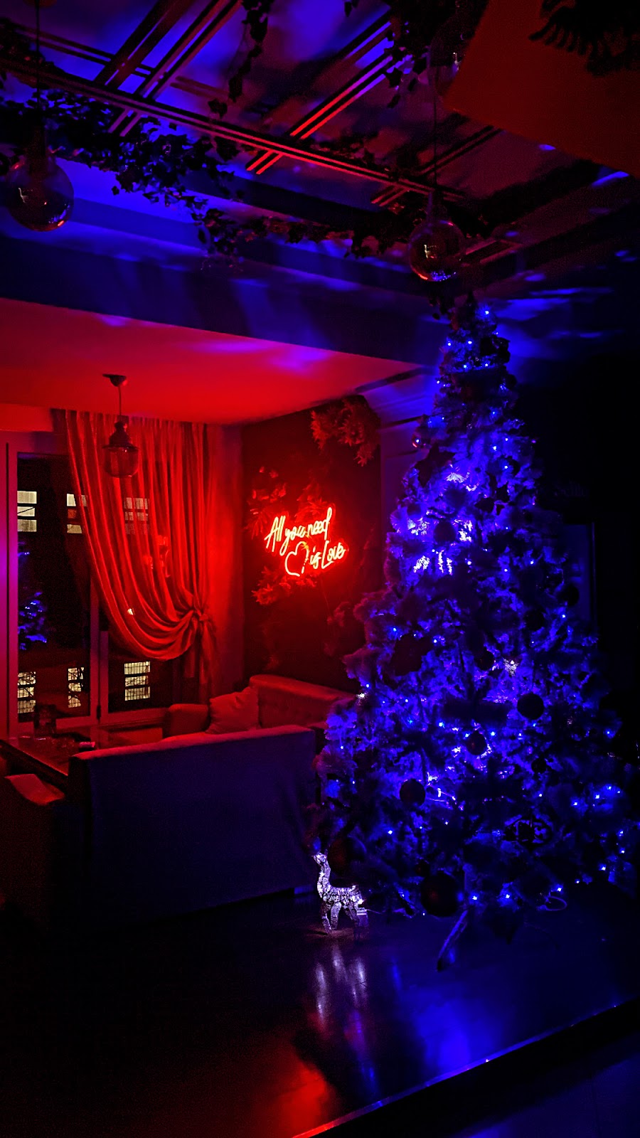 Relax Lounge Bar photo 4